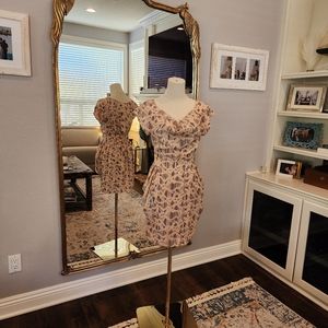 BCBGeneration Peach 🍑 and black print cinched dress. Size XS